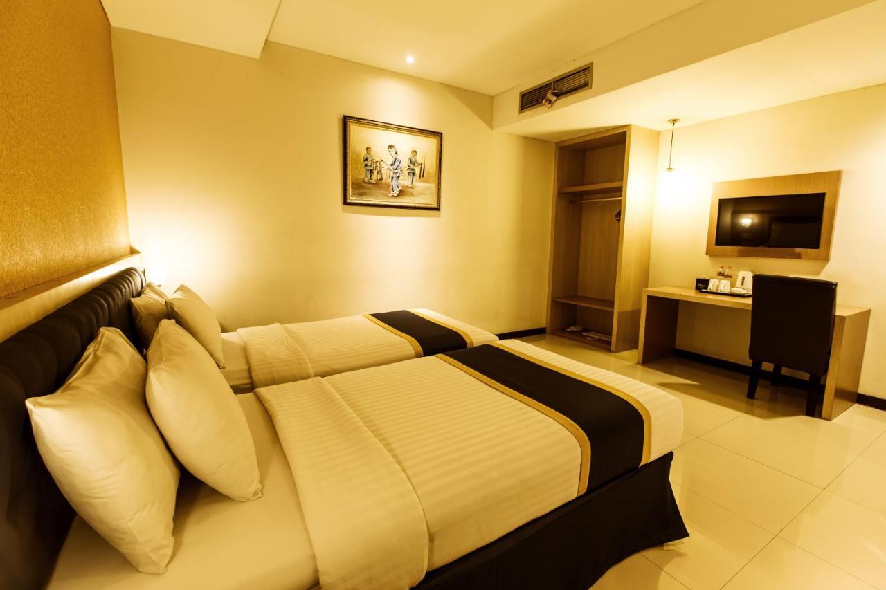 D'Best Hotel Pasar Baru Bandung Extérieur photo