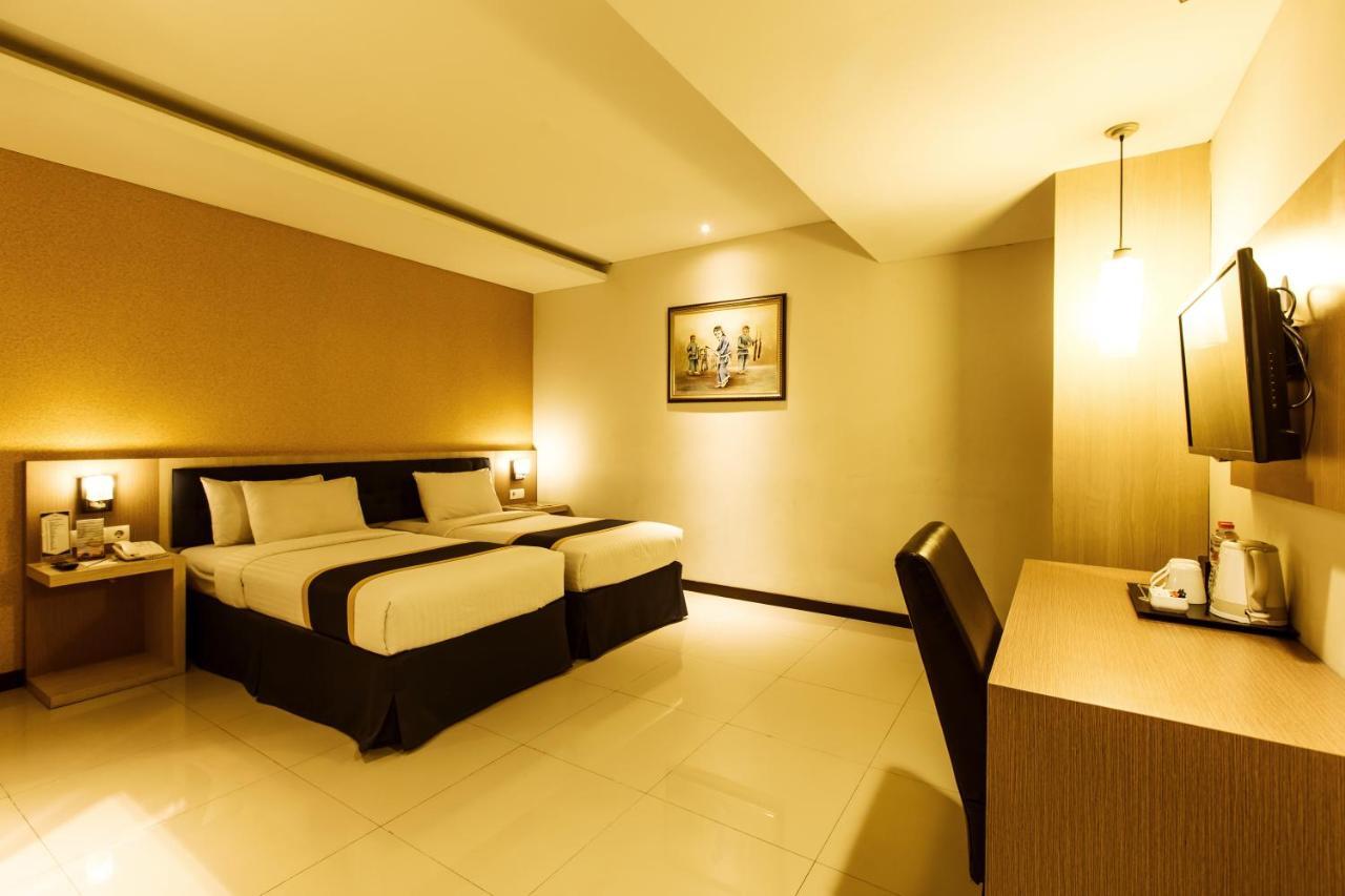 D'Best Hotel Pasar Baru Bandung Extérieur photo