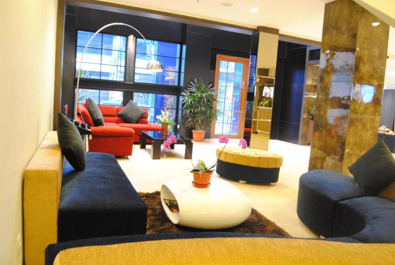 D'Best Hotel Pasar Baru Bandung Extérieur photo