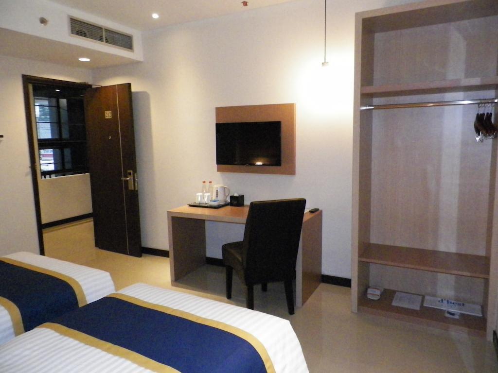 D'Best Hotel Pasar Baru Bandung Chambre photo