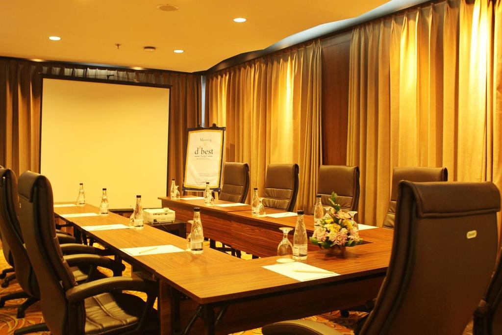 D'Best Hotel Pasar Baru Bandung Extérieur photo