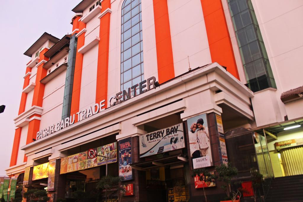 D'Best Hotel Pasar Baru Bandung Extérieur photo